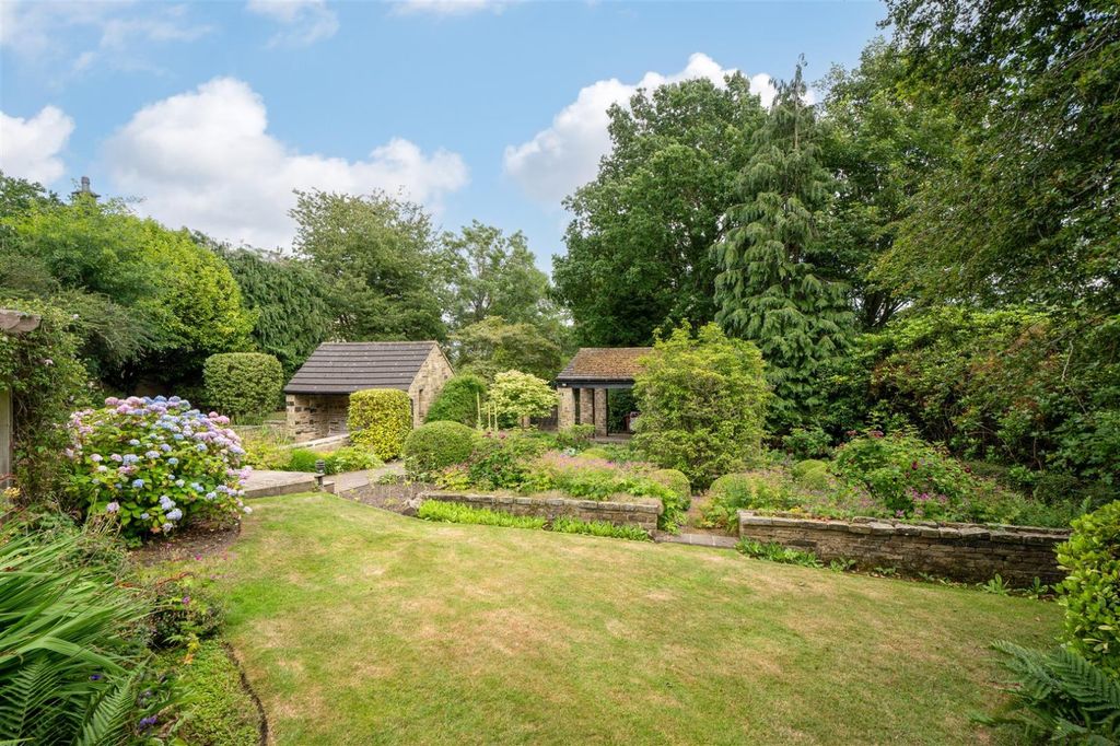 Additional image 24 of 6 bed detached house for saleAcacia Park Drive, Apperley Bridge, West Yorkshire BD10