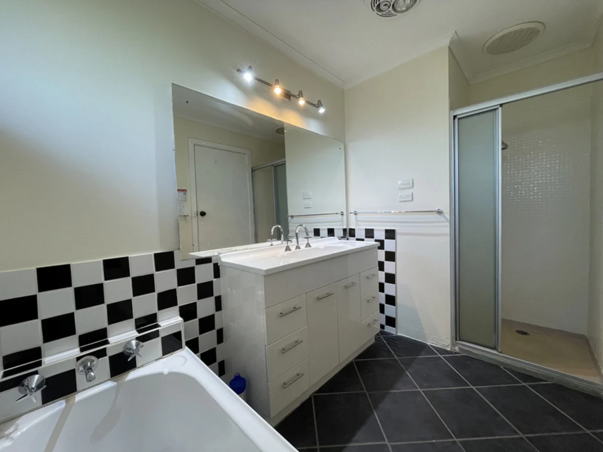 Additional image 4 of Room 3/4 Cloverset Avenue, Narre Warren VIC 3805