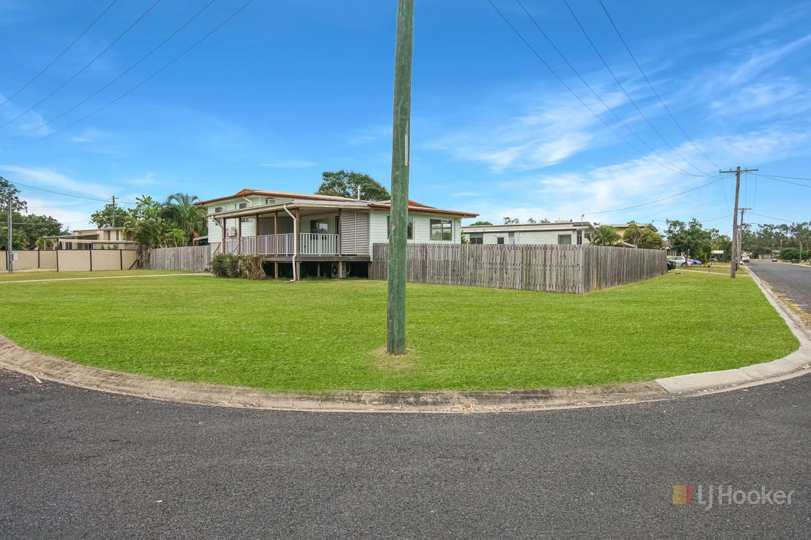 14 Edgerley Street, Dysart QLD 4745 photo 2