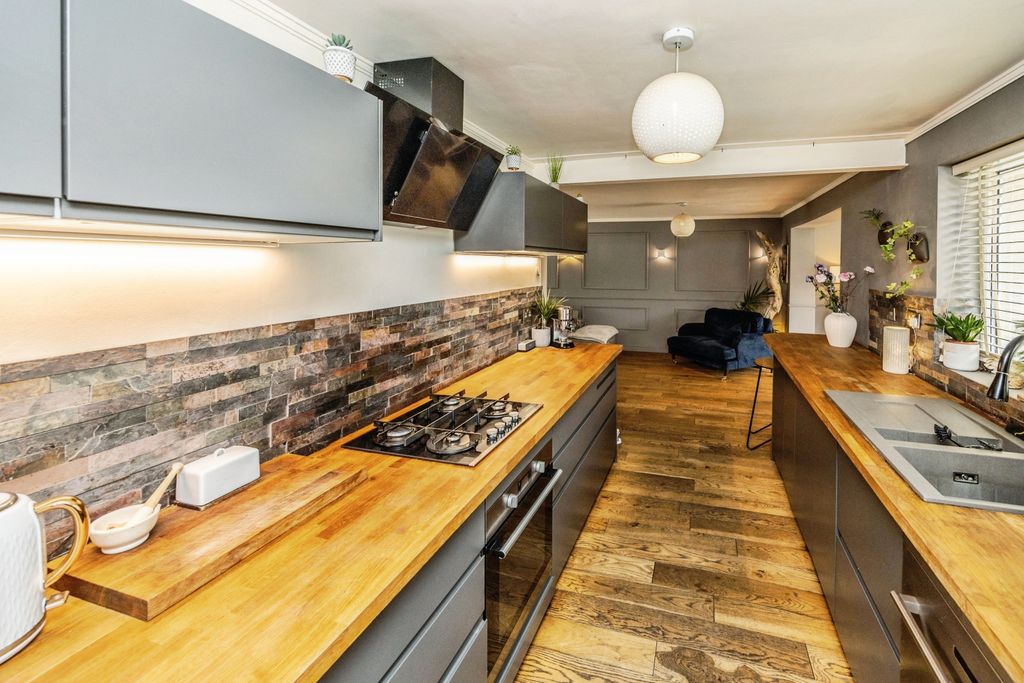 Additional image 4 of 3 bed semi-detached house for saleArchbell Avenue, Brighouse HD6