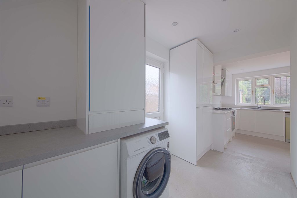 Additional image 12 of 3 bed detached house for saleHavelock Road, Maidenhead SL6