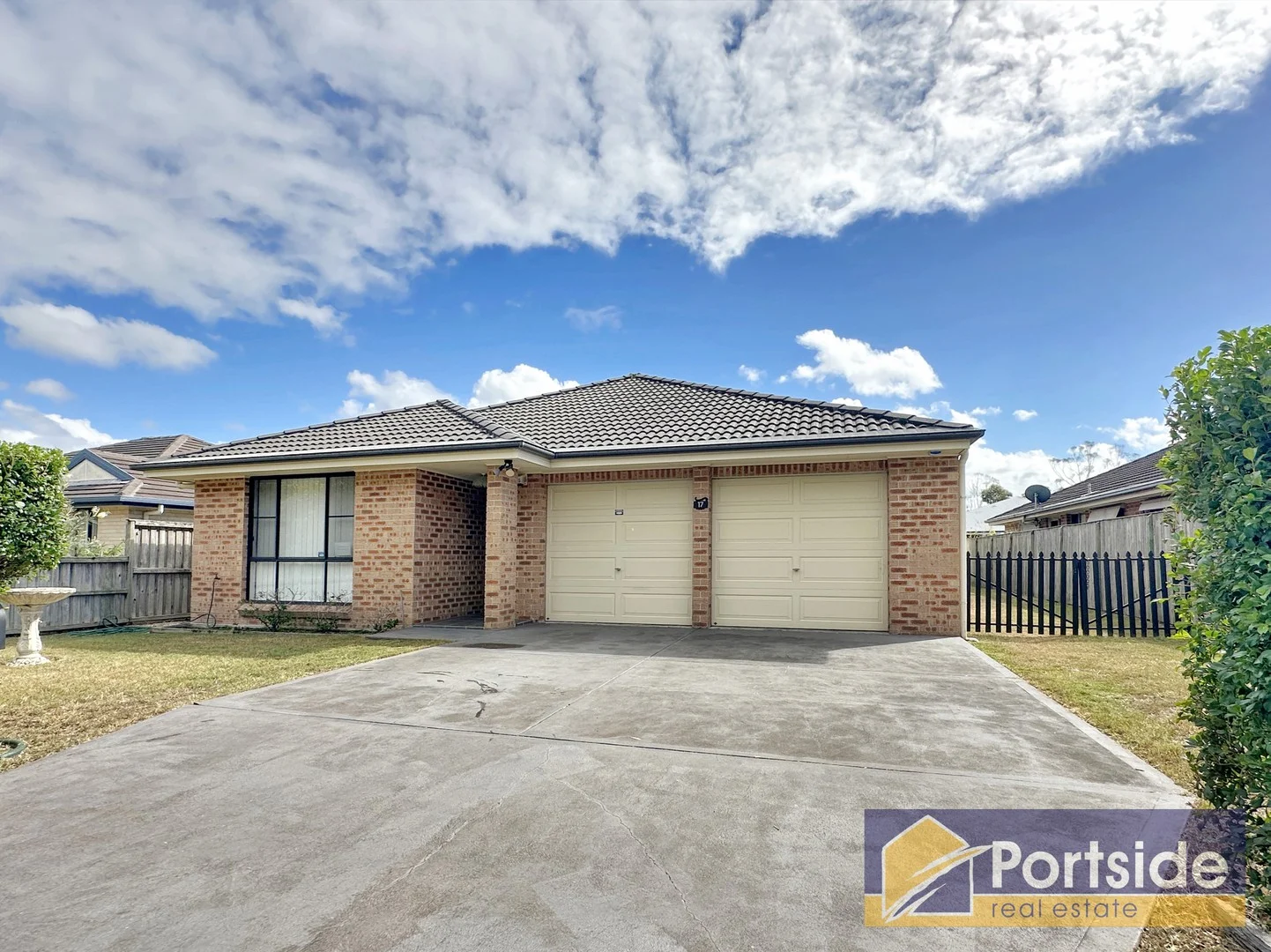 17 Broughton Cct, Tanilba Bay NSW 2319