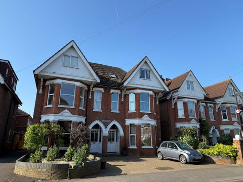 Danes Court, Southampton SO15