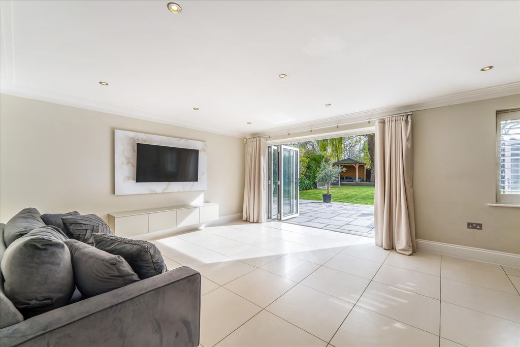Additional image 9 of 7 bed detached house for saleTilehurst Lane, Binfield, Bracknell, Berkshire RG42