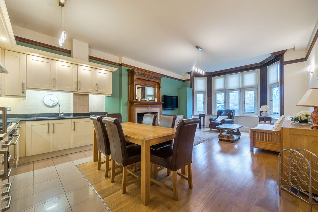 Additional image 5 of 2 bed flat for saleRodway Road, Bromley BR1