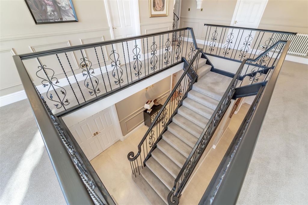 Additional image 9 of 5 bed detached house for saleGrangelea Gardens, Bramcote, Nottingham NG9