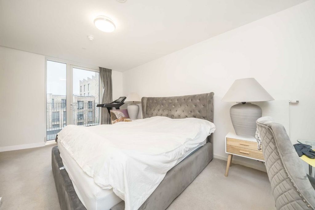 Additional image 4 of 5 bed terraced house for saleBoaters Avenue, Brentford TW8