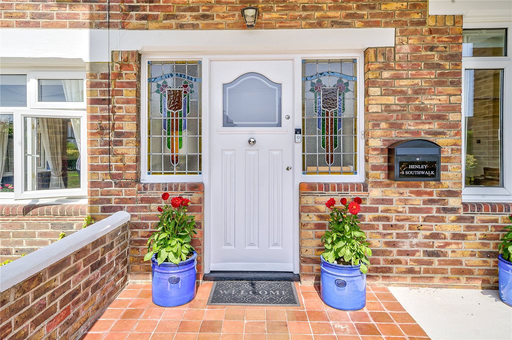 Additional image 7 of 6 bed detached house for saleSouth Walk, Middleton-On-Sea, West Sussex PO22