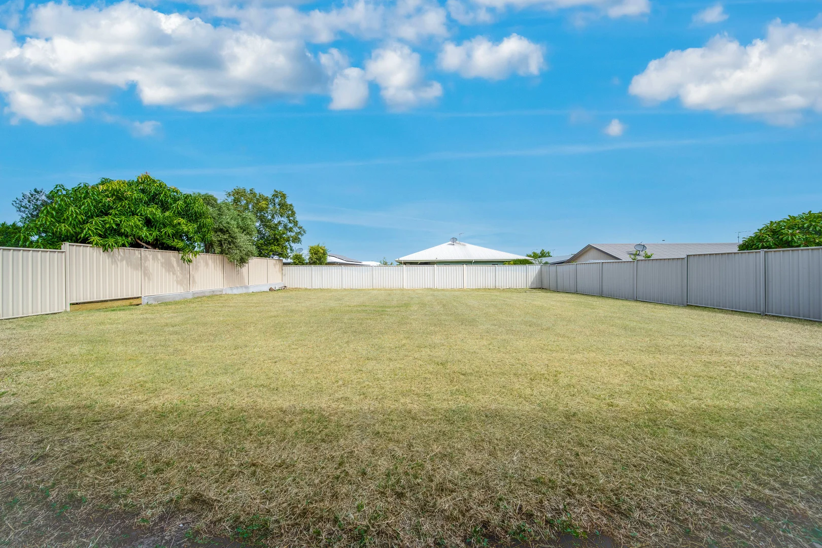 Additional image 13 of 43 Mayfair Drive, Emerald QLD 4720