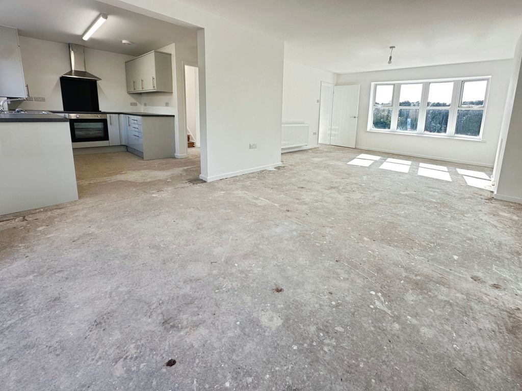 Additional image 3 of 4 bed detached house for saleHuntsmans Close, Bridgnorth WV16