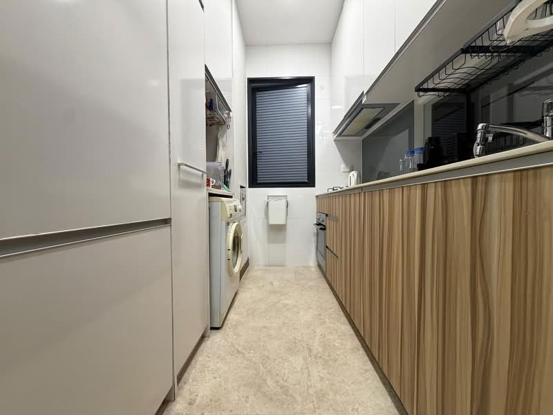 65 Chestnut Avenue photo 2