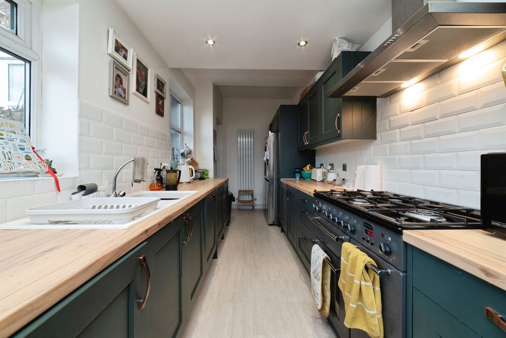 Additional image 8 of 3 bed terraced house for saleDesmond Avenue, Hull HU6