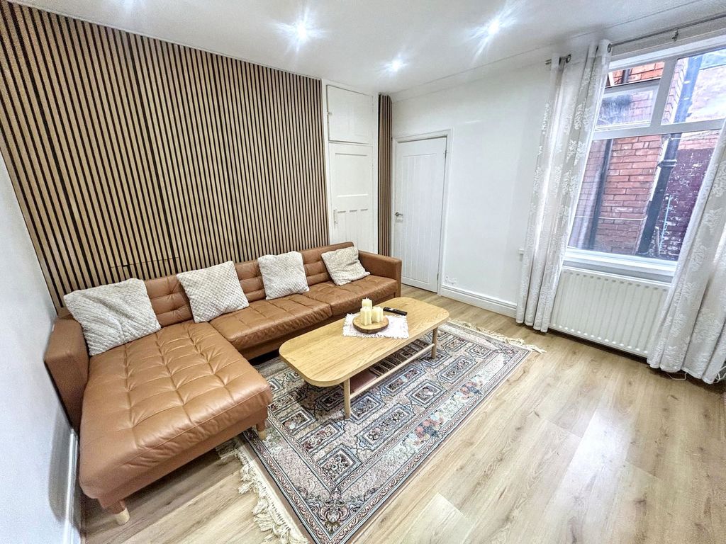 2 bed flat for saleRidley Gardens, Swalwell, Newcastle Upon Tyne NE16