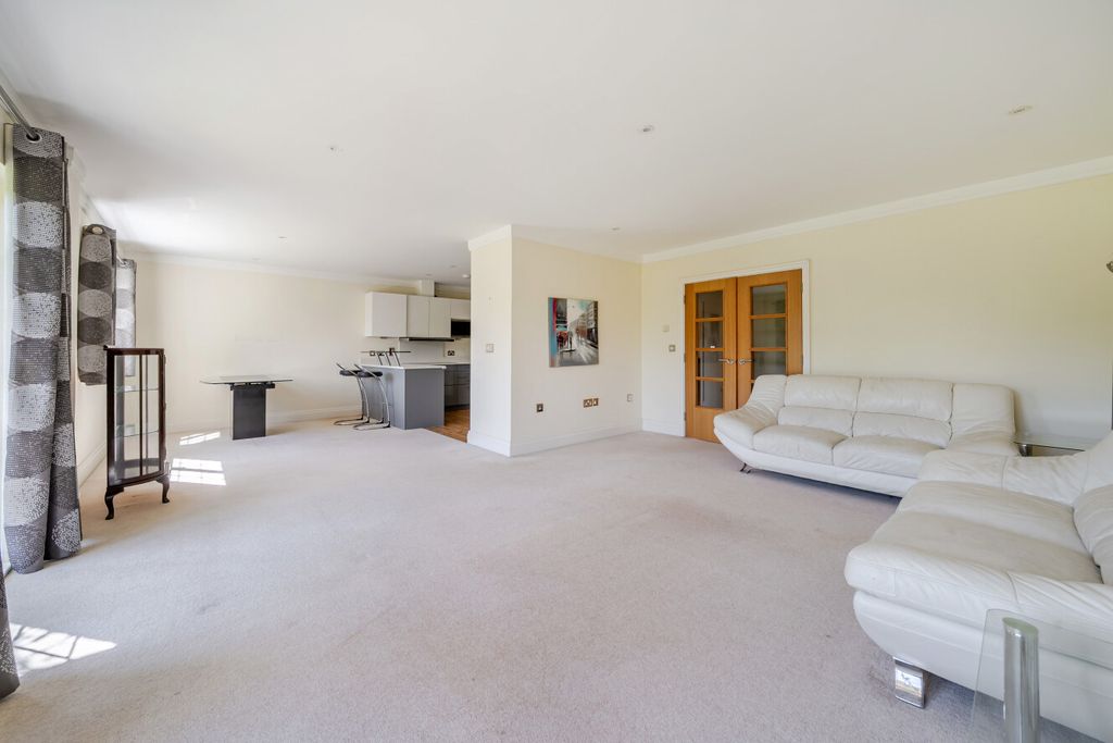 Additional image 12 of 3 bed flat for saleWest Common Road, Bromley, Kent BR2