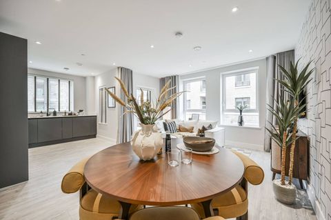 North Gate Park, Harringay, London N15, New home