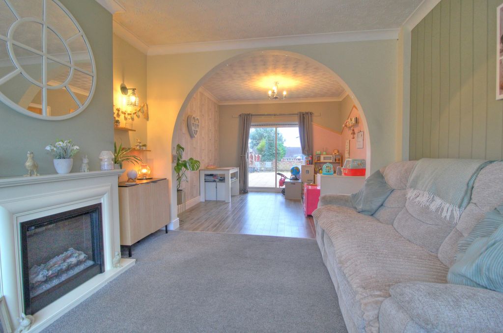 Additional image 4 of 3 bed detached house for saleAmblecote Road, Brierley Hill DY5