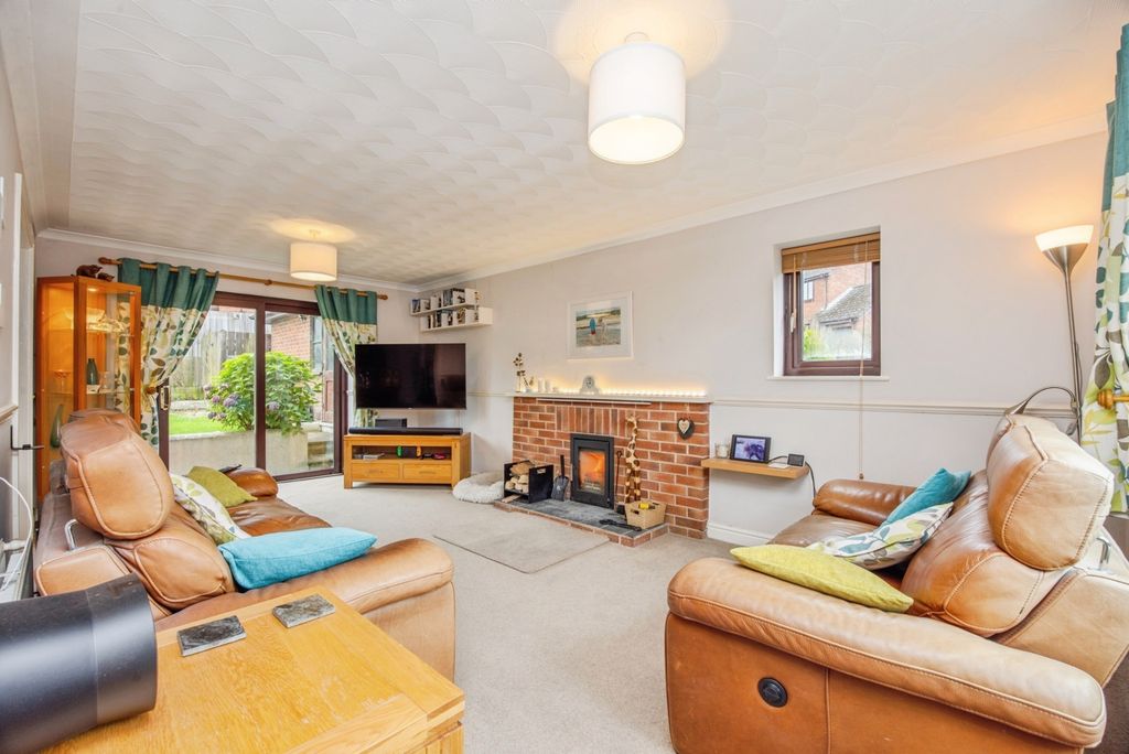 Additional image 3 of 4 bed detached house for saleRoseland Gardens, Bodmin, Cornwall PL31