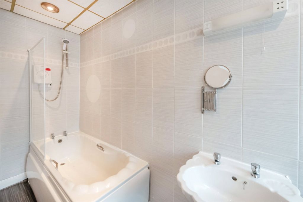 Additional image 12 of 2 bed flat for saleHill Street, Alloa, Clackmannanshire FK10