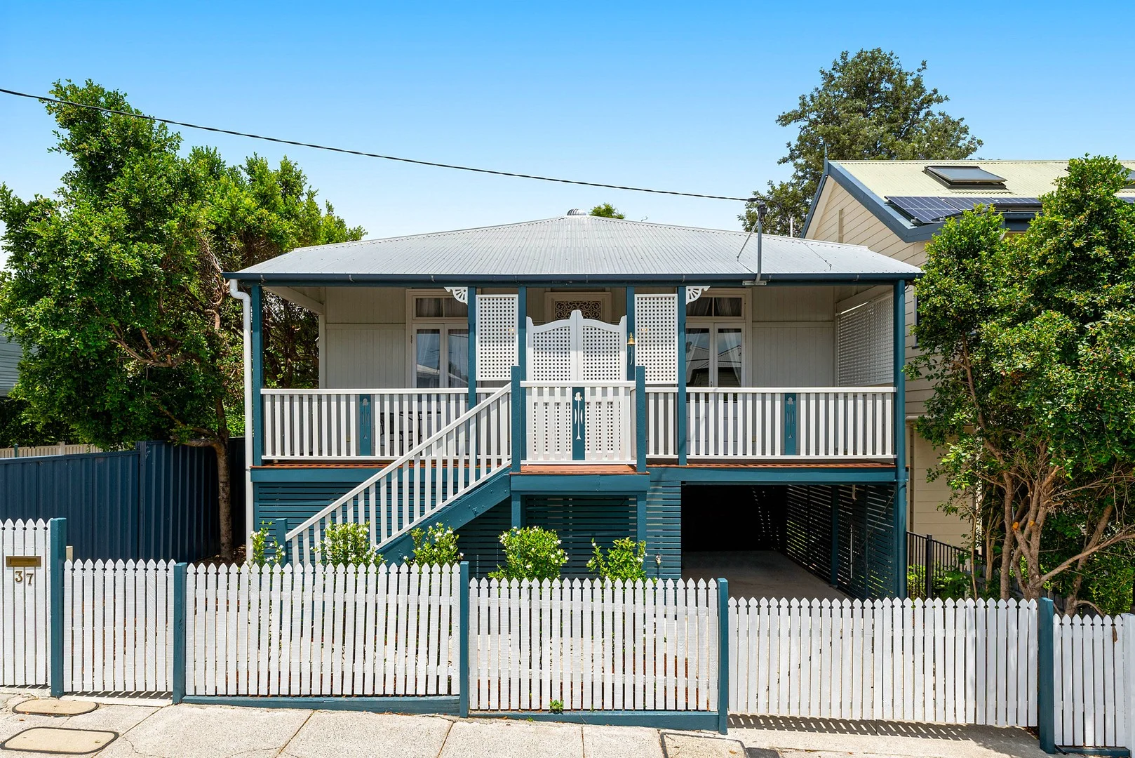 37 Mossgrove Street, Woolloongabba QLD 4102