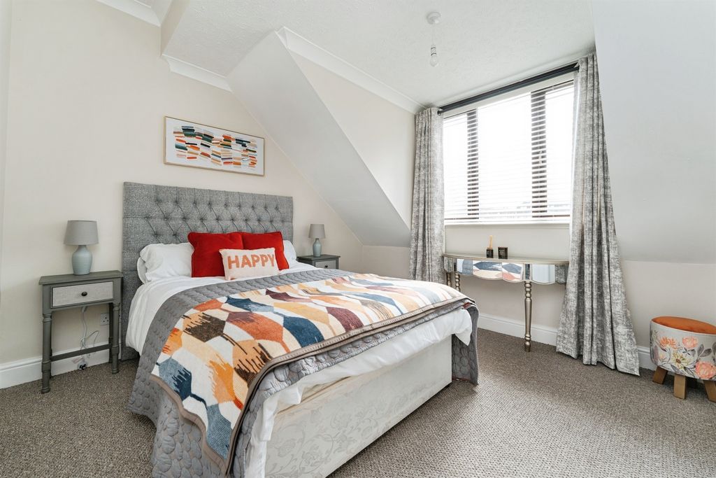 Additional image 4 of 2 bed flat for saleLeamon Court, Brandon IP27