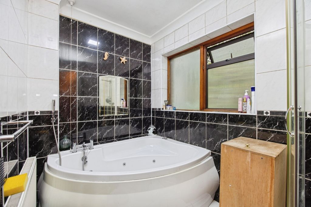 Additional image 13 of 4 bed bungalow for saleCrabtree Lane, Bodmin, Cornwall PL31