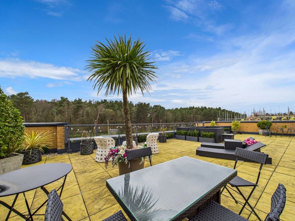 Additional image 2 of 2 bed flat for saleThorpe Court, Thorpe Close, Bordon GU35