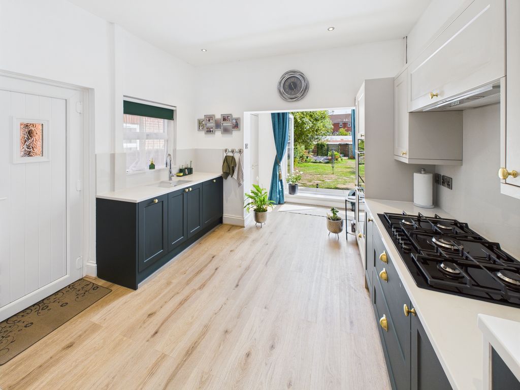 Additional image 11 of 5 bed semi-detached house for saleTaunton Road, Bridgwater TA6