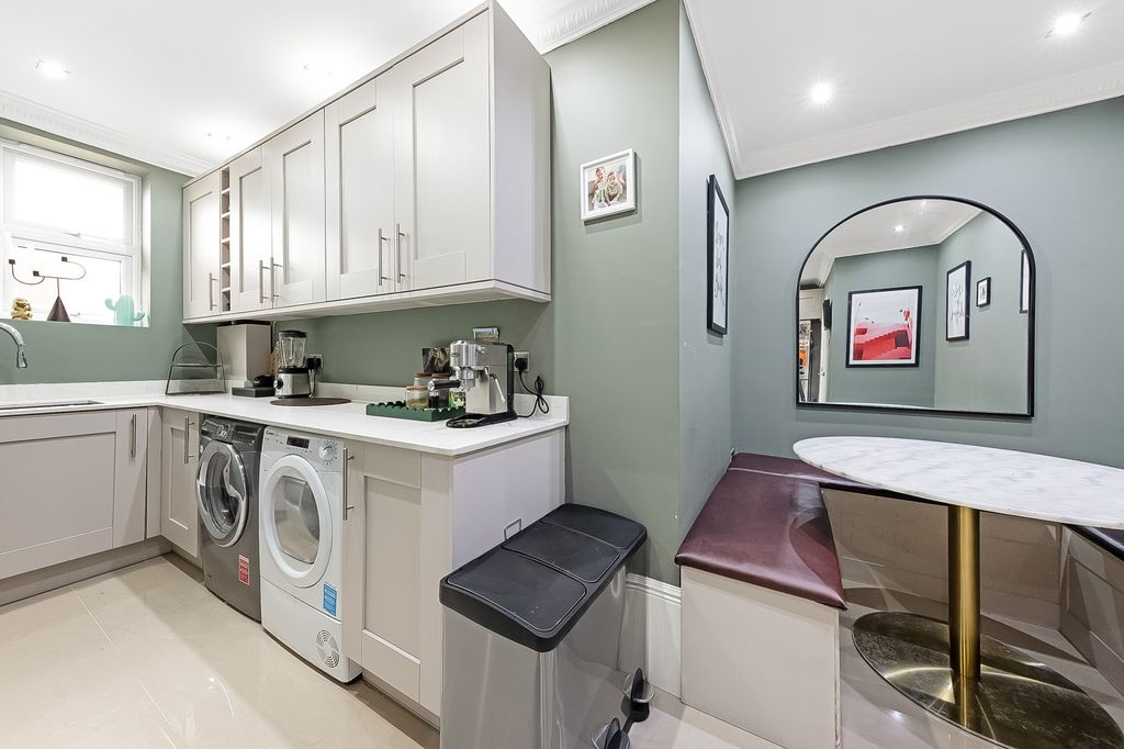 Additional image 5 of 3 bed flat for salePalace Grove, Bromley BR1