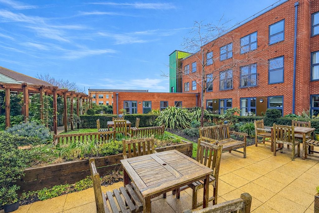 Additional image 15 of 1 bed flat for saleBlake Court, Northgate, Bridgwater, Somerset TA6