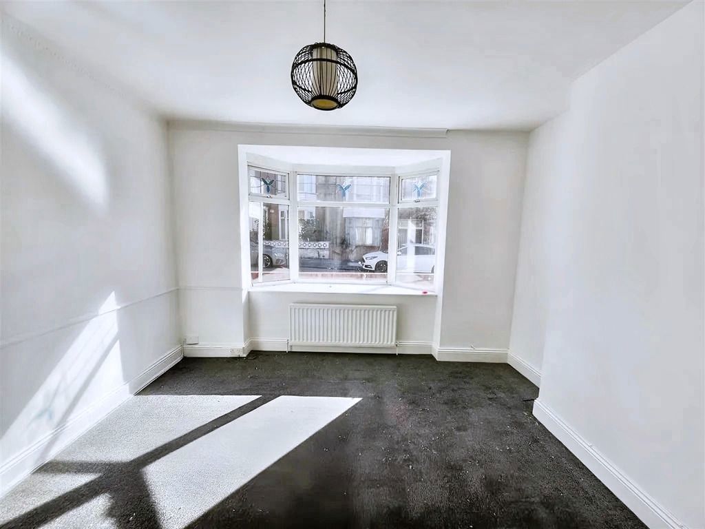 Additional image 5 of 2 bed flat for saleRichmond Road, South Shields NE34