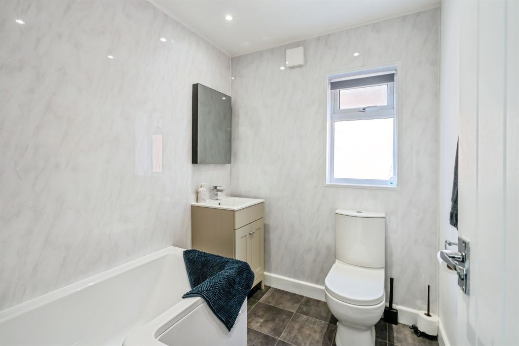 Additional image 16 of 2 bed flat for saleElmer Road, Bognor Regis PO22
