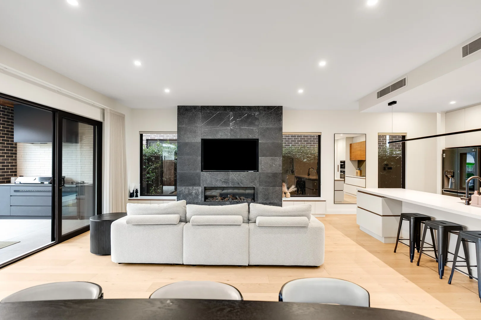 2D Charlotte Terrace, Grange SA 5022 photo 5