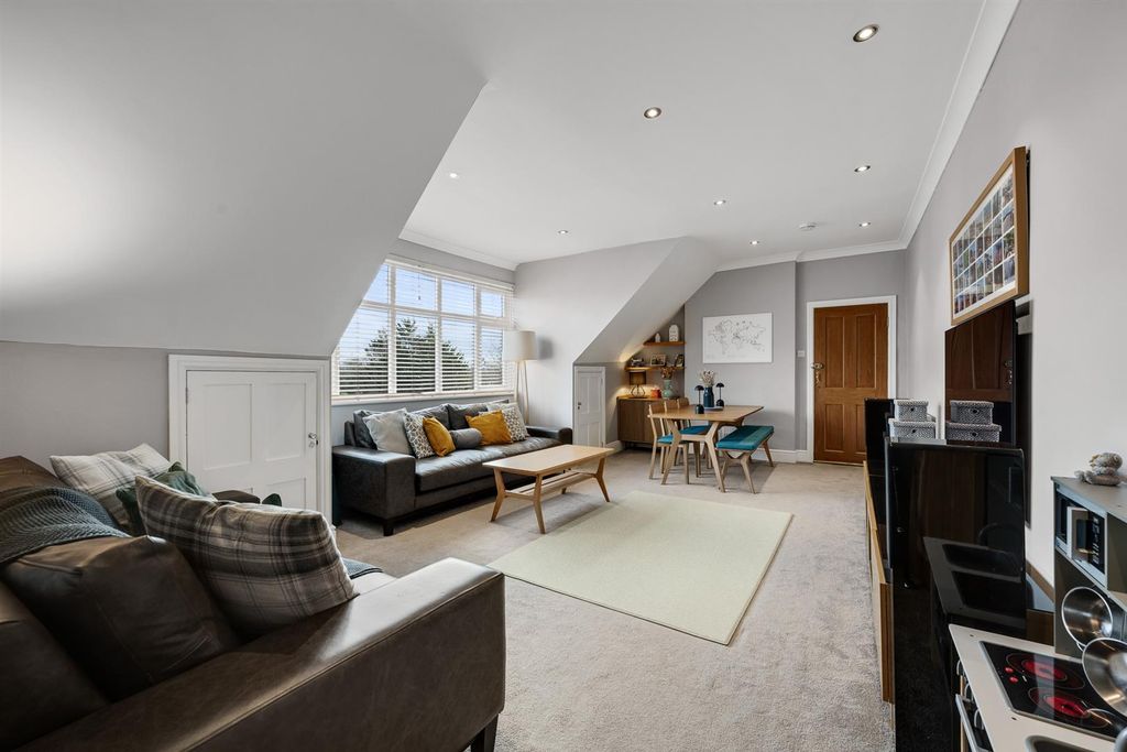 Additional image 7 of 3 bed flat for saleHomefield Road, Bromley BR1