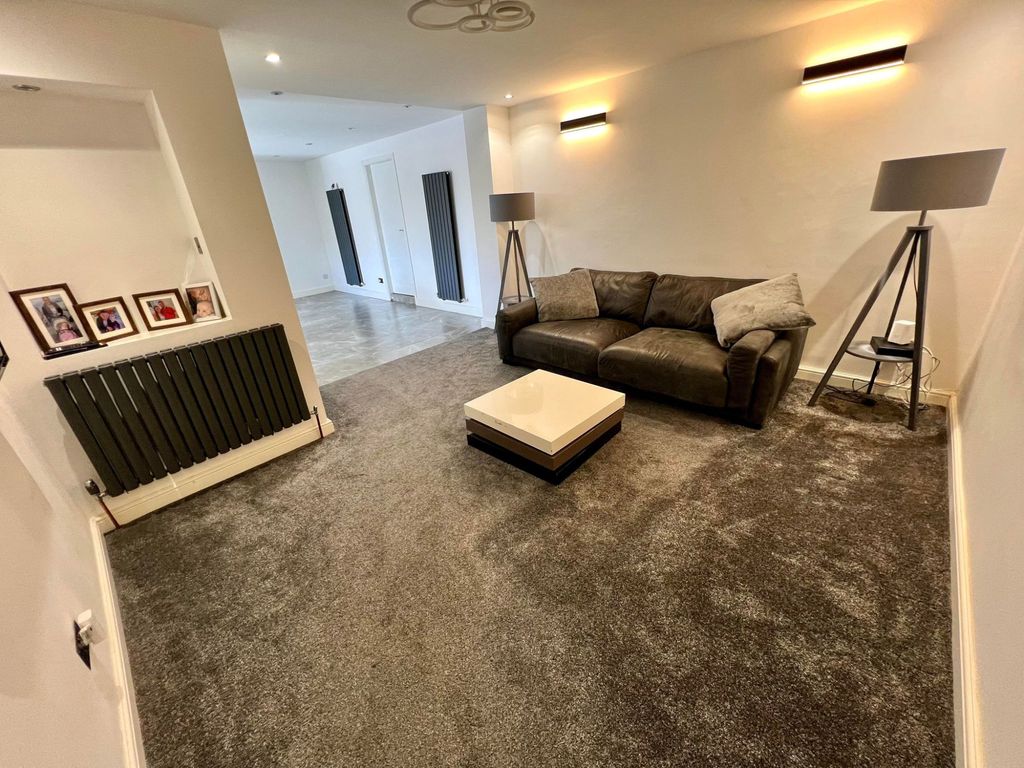 Additional image 14 of 5 bed detached house for saleParkway, Stanley Park FY3