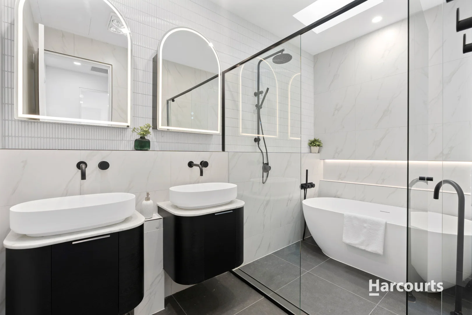 Additional image 10 of 2/6-8 Saladin Avenue, Glen Waverley VIC 3150