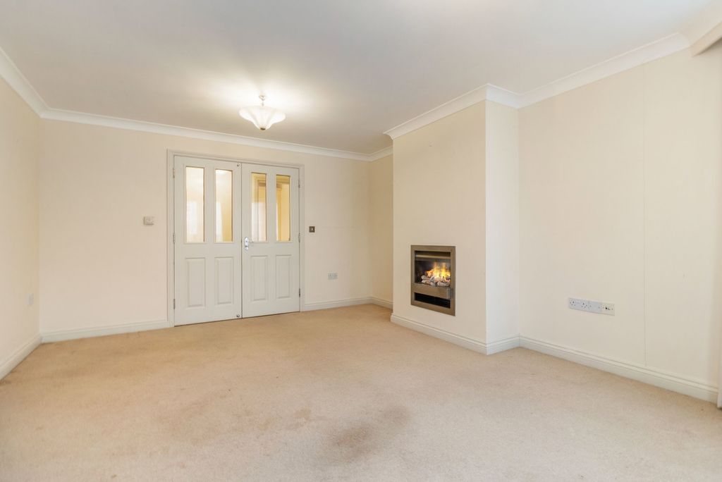 Additional image 5 of 2 bed flat for saleNew Street, Ledbury, Herefordshire HR8