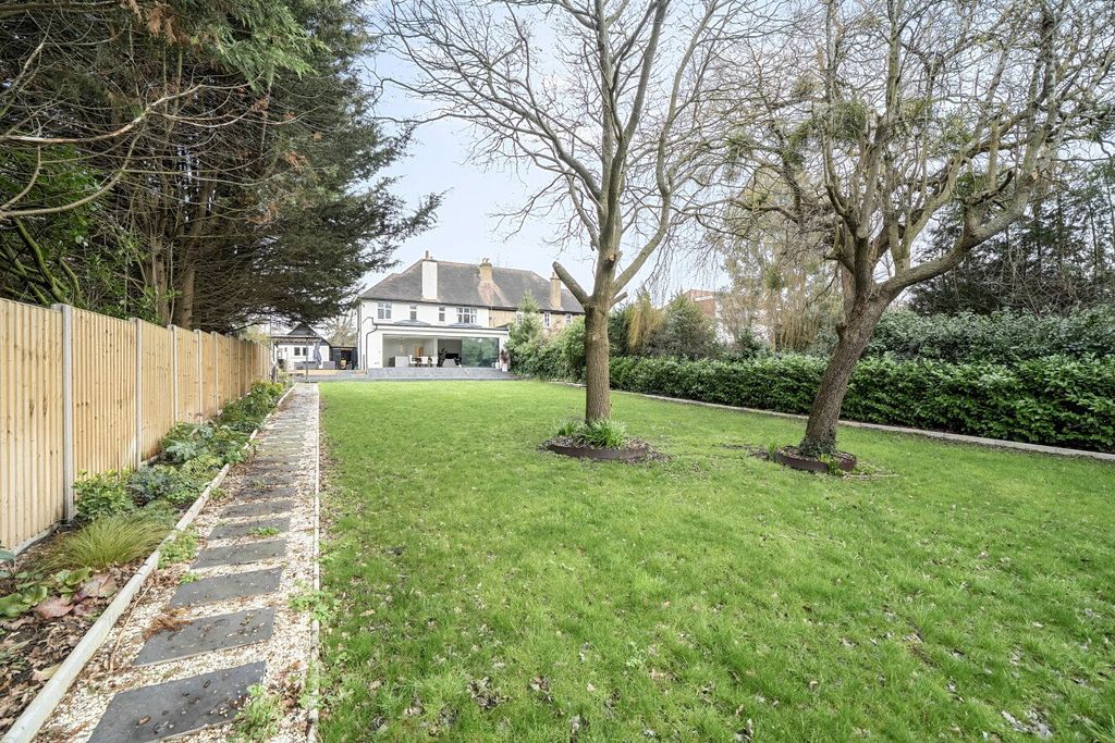 Additional image 36 of 5 bed detached house for saleBromley Common, Bromley BR2