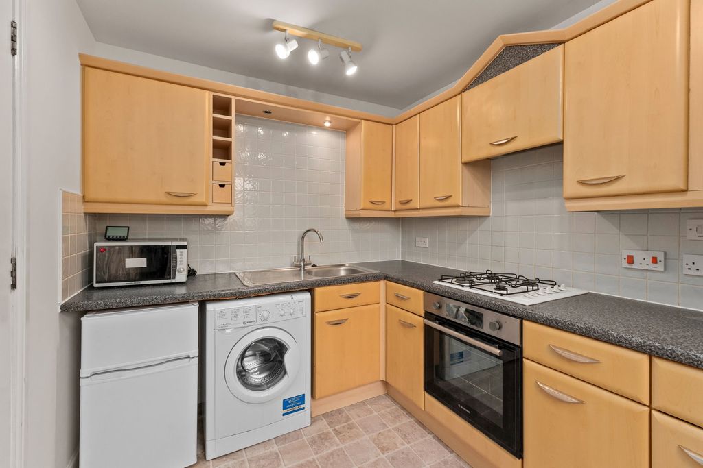 Additional image 5 of 2 bed flat for saleBurnvale Place, Livingston EH54