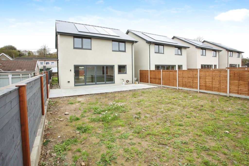 Additional image 3 of 4 bed detached house for saleLibanus Road, Blackwood NP12
