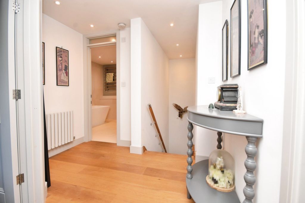 Additional image 19 of 3 bed semi-detached house for saleSeacroft Road, Broadstairs, Kent CT10