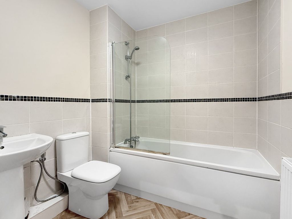 Additional image 11 of 2 bed flat for saleParnell Place, Braintree CM7