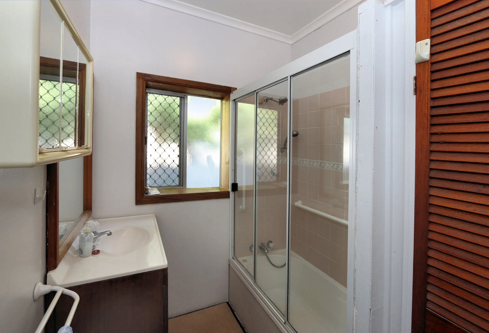 Additional image 16 of 6 Mcgowan Street, Burnett Heads QLD 4670