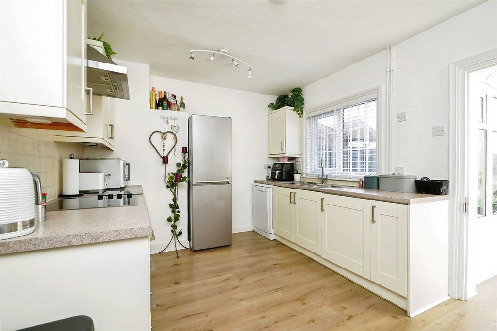 Additional image 8 of 2 bed terraced house for saleManor Road, Brackley, Northamptonshire NN13