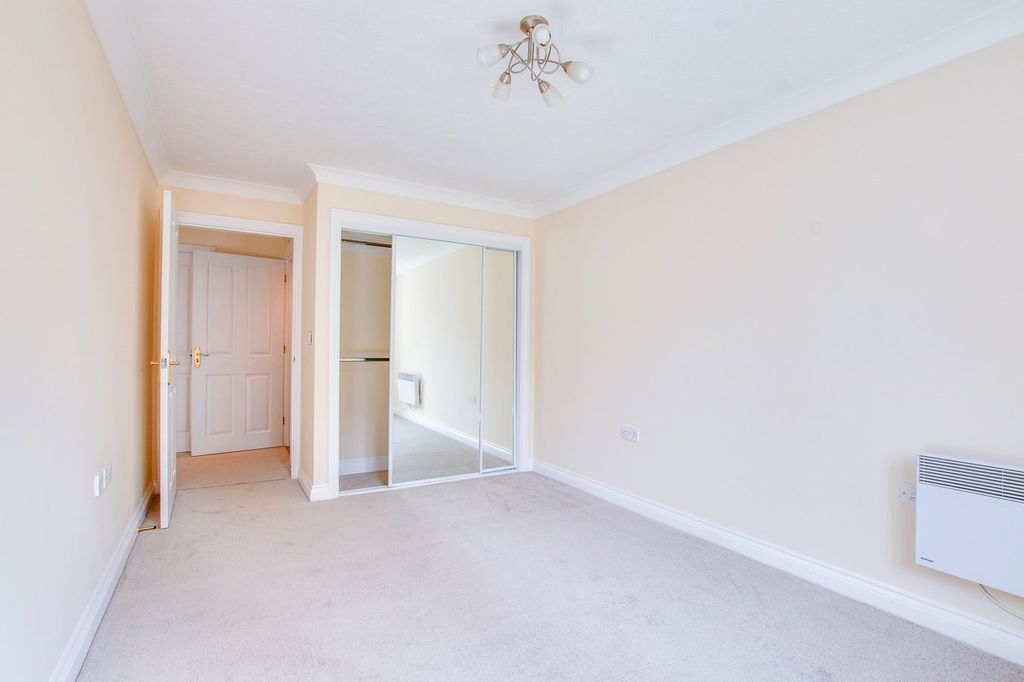 Additional image 7 of 2 bed flat for saleBrookley Road, Brockenhurst SO42