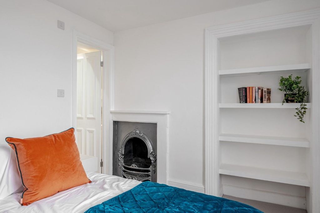 Additional image 9 of 2 bed flat for saleCalton Road, Lyncombe, Bath BA2