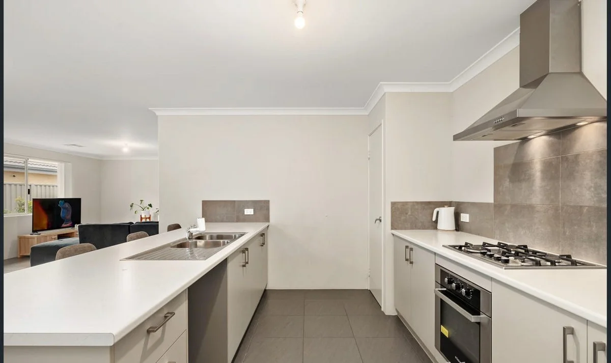 55 Pegus Meander, South Yunderup WA 6208 photo 4