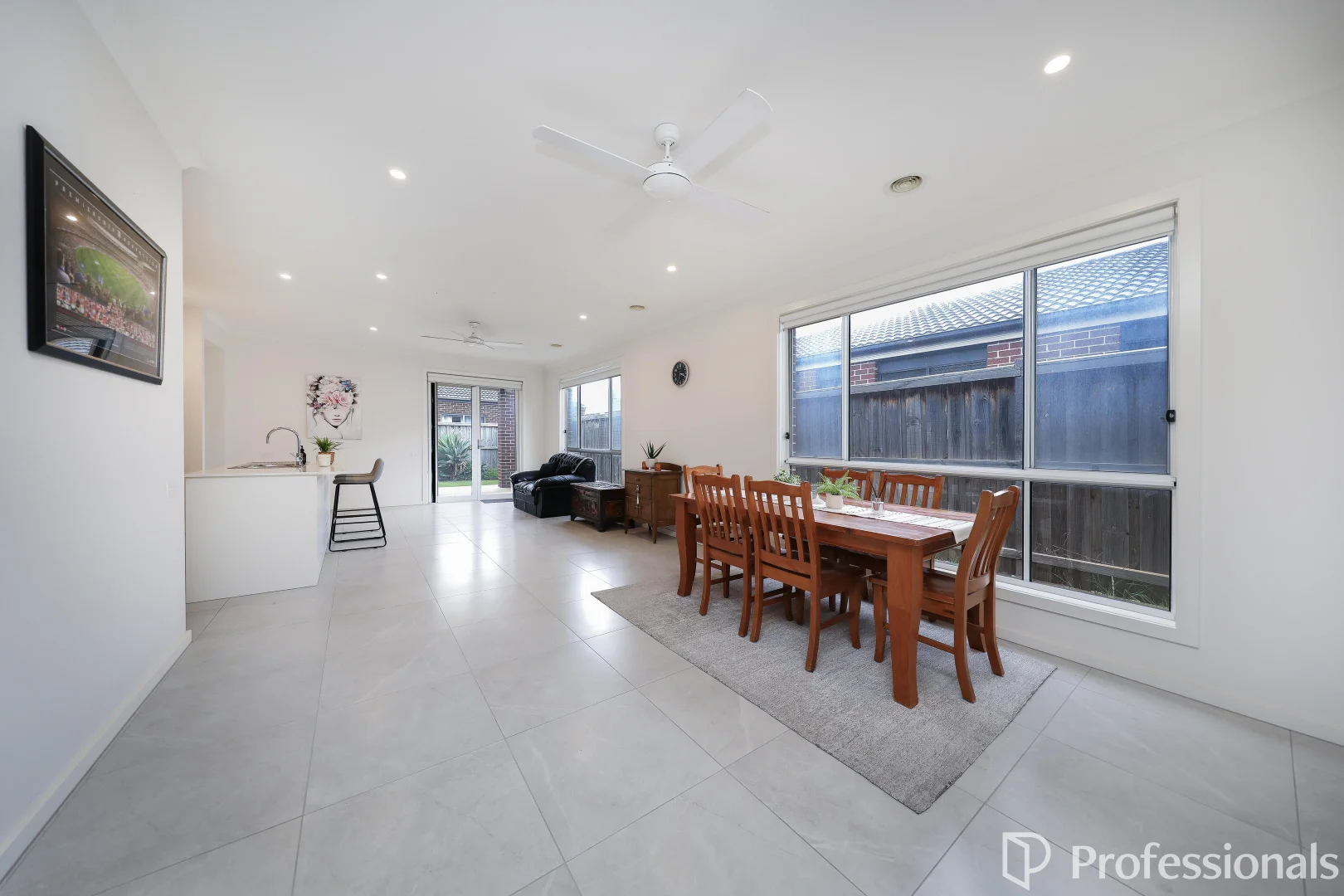 Additional image 13 of 4 Correa Place, Brookfield VIC 3338