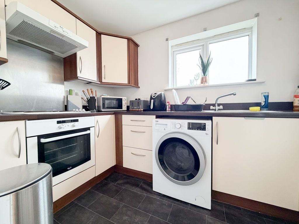 2 bed flat for saleCromwell Ford Way, Stella Riverside NE21 photo 3