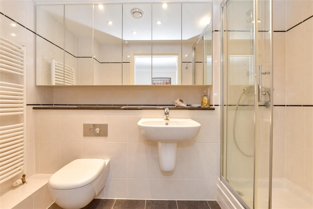 Additional image 14 of 2 bed flat for saleThe Esplanade, Bognor Regis, West Sussex PO21