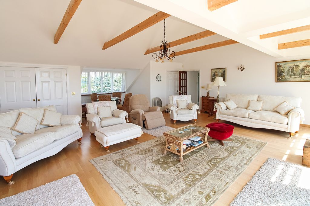 Additional image 16 of 4 bed detached house for saleThe Drive, Craigweil Private Estate, Aldwick, West Sussex PO21